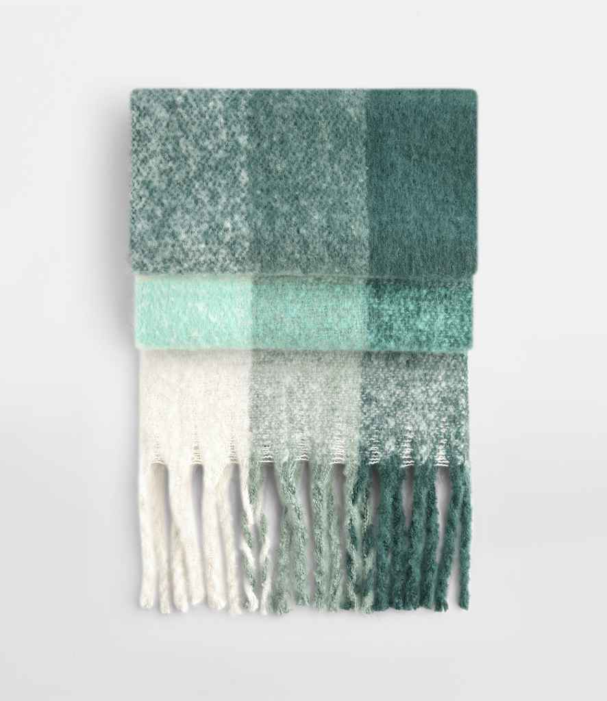 Beechfield Fluffy Check Scarf - Green Check (BB494R)