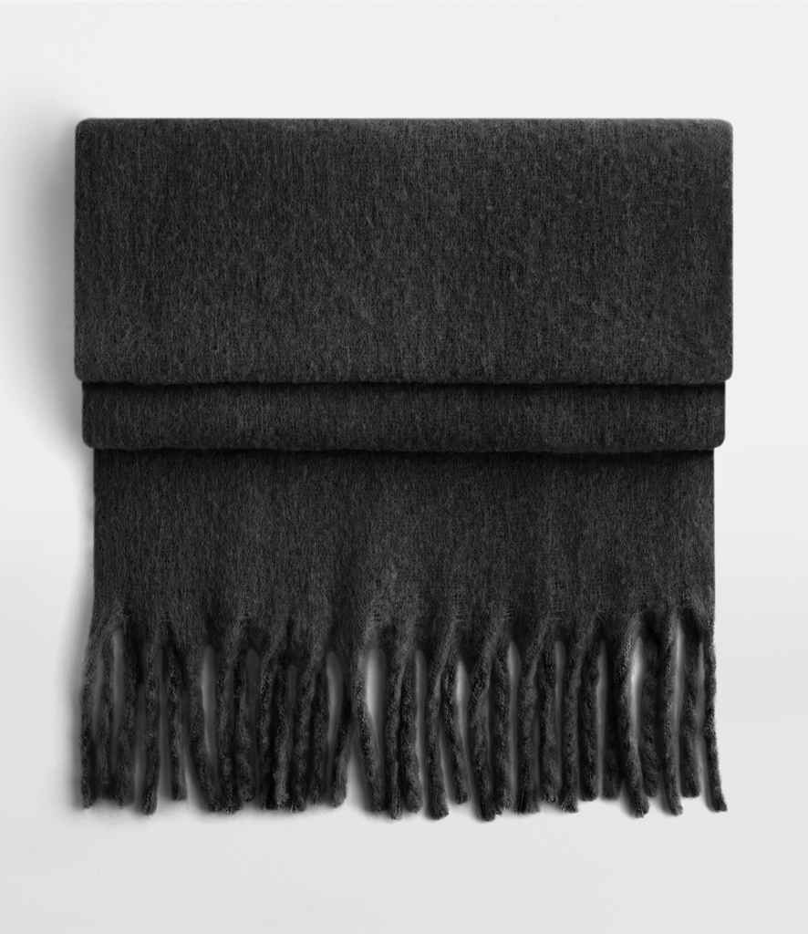 Beechfield Fluffy Scarf - Black (BB496R)