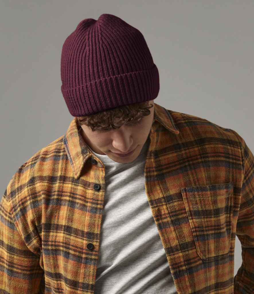 Beechfield Engineered Knit Ribbed Beanie - Burgundy (BB380)