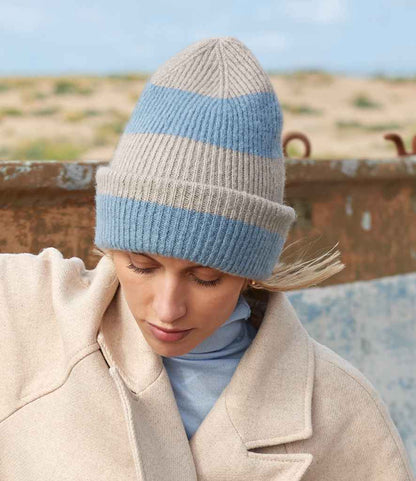 Beechfield Colour Block Beanie - Natural Stone/Dusty Blue (BB391R)