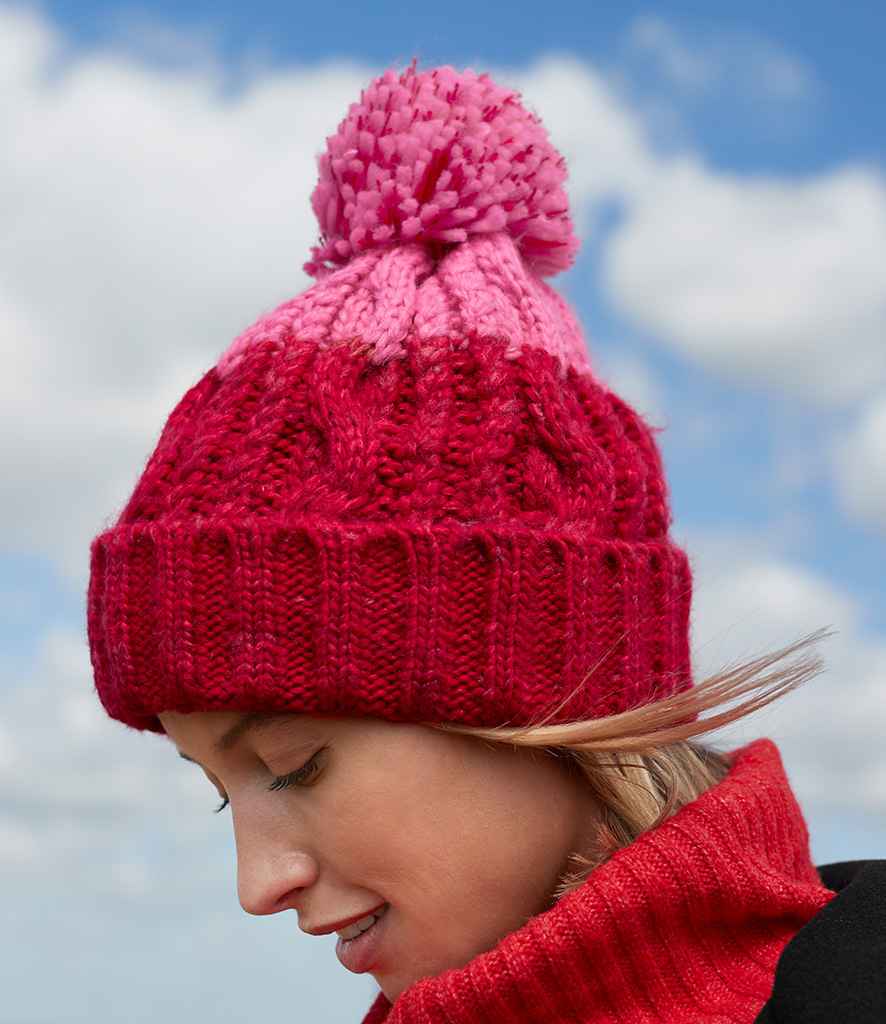 Beechfield Apres Beanie - Classic Red/True Pink (BB437)