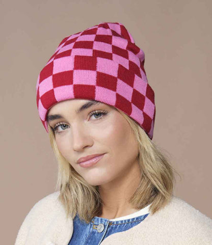 Beechfield Checkerboard Beanie - Classic Red/True Pink (BB531)