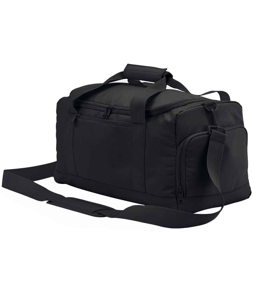 BagBase Small Training Holdall - Black (BG560)