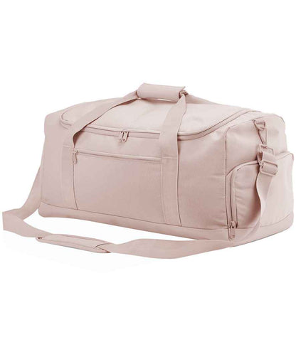 BagBase Medium Training Holdall - Fresh Pink (BG561)