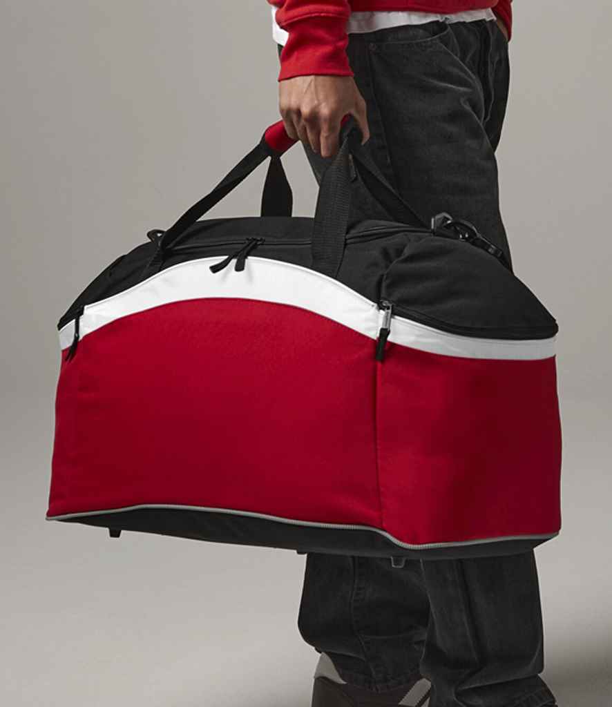 BagBase Teamwear Holdall - Classic Red/Black (BG572)