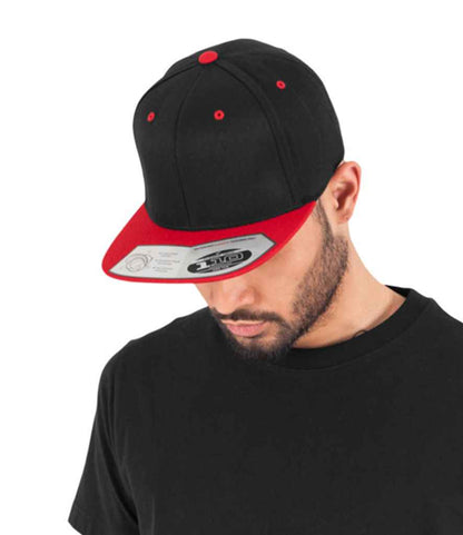 Flexfit Fitted Snapback Cap - Black/Red (F110)