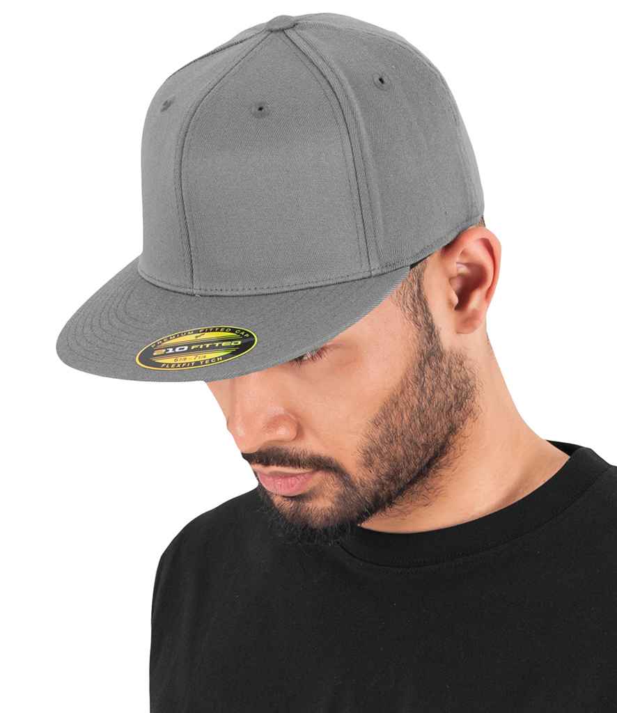 Flexfit Premium 210 Fitted Cap - Black (F6210)
