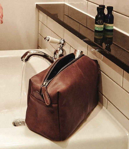 Quadra NuHide® Wash Bag - Tan (QD879)