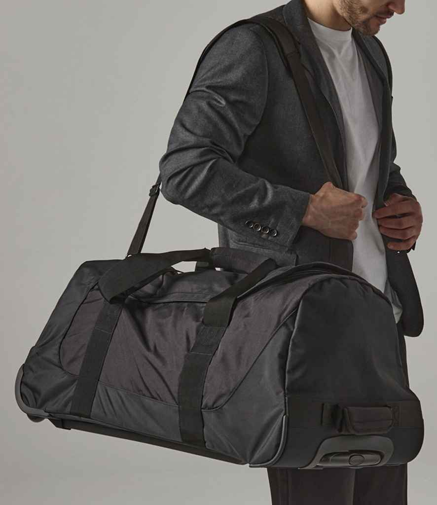 Quadra Vessel™ Team Wheelie Bag - Black (QD904)