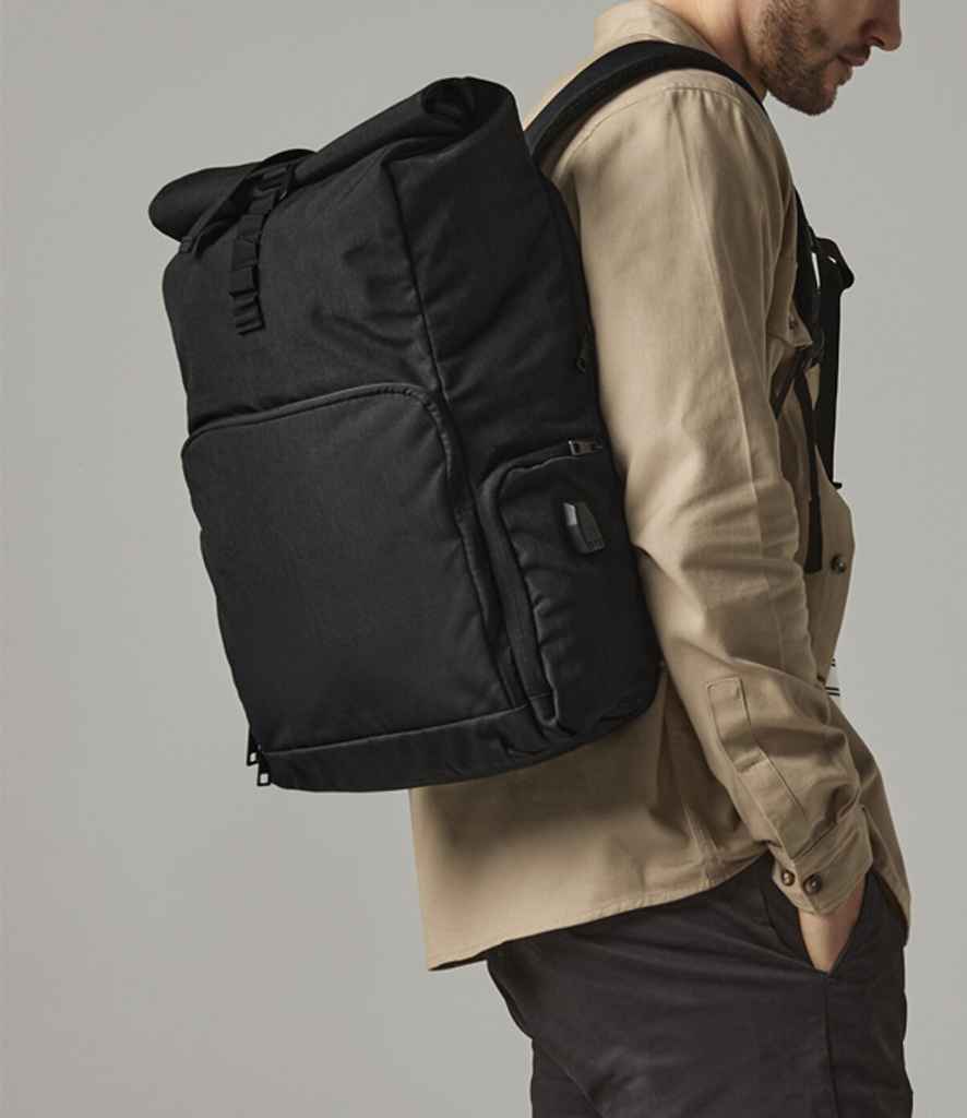 Quadra Q-Tech Charge Roll-Top Backpack - Black (QD995)